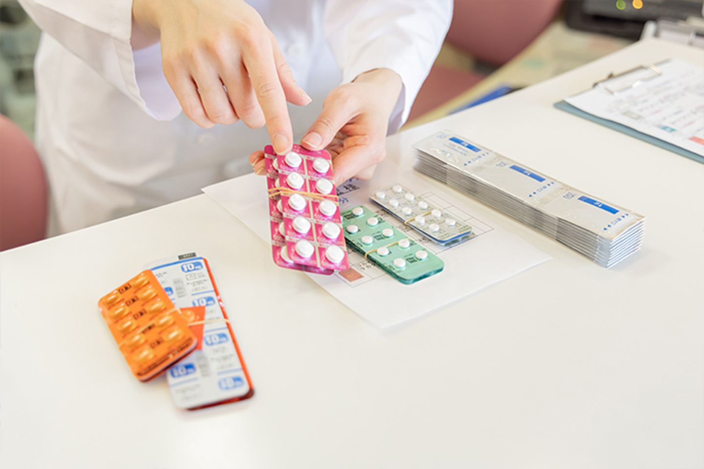 ジェネリック医薬品(後発医薬品)のある先発医薬品(長期収載品)の選定